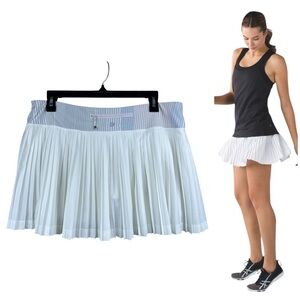 Lululemon Pleat to Street Skirt Sz 10 White Preppy Tennis Pickleball Skort Run